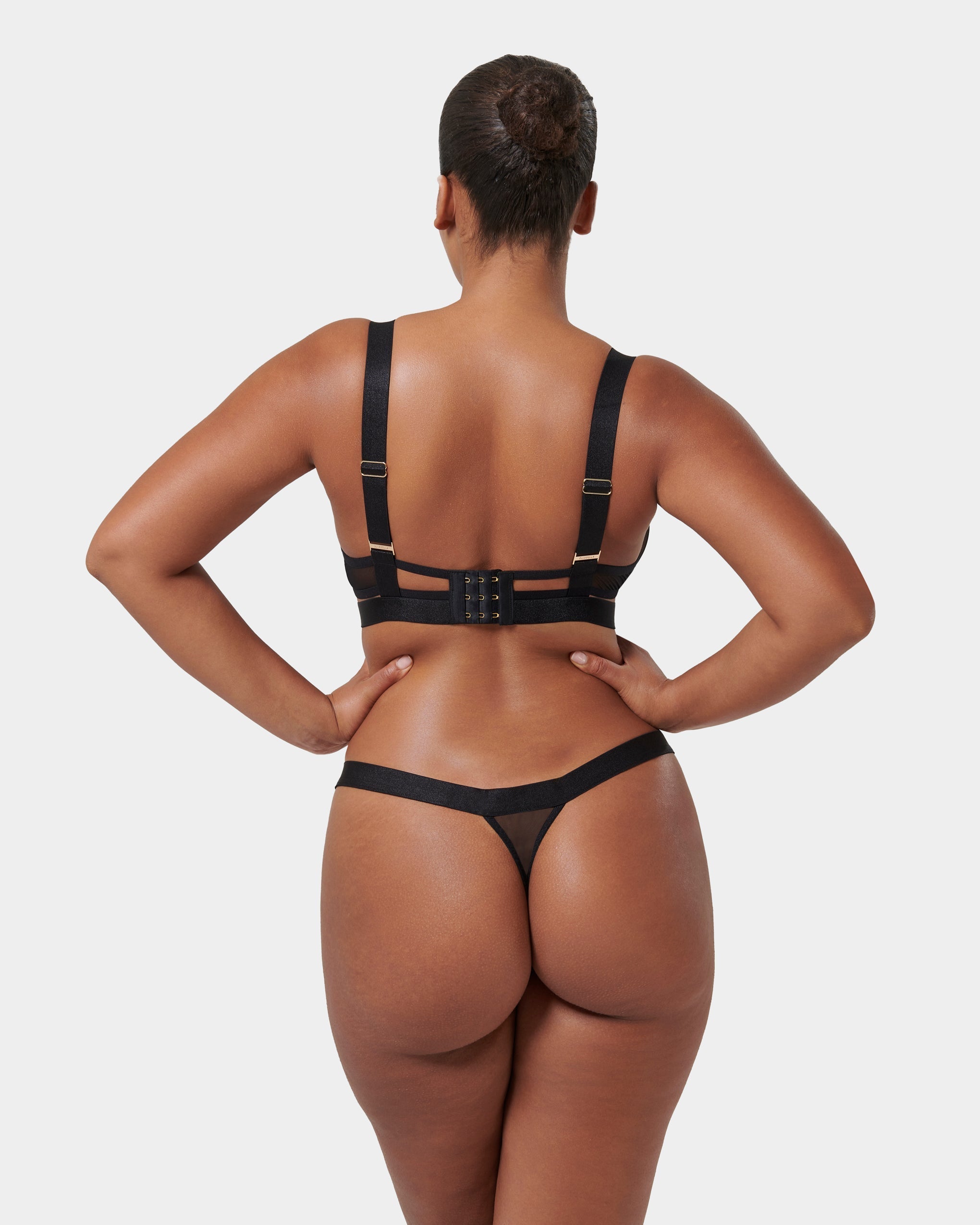 String Trinity Noir