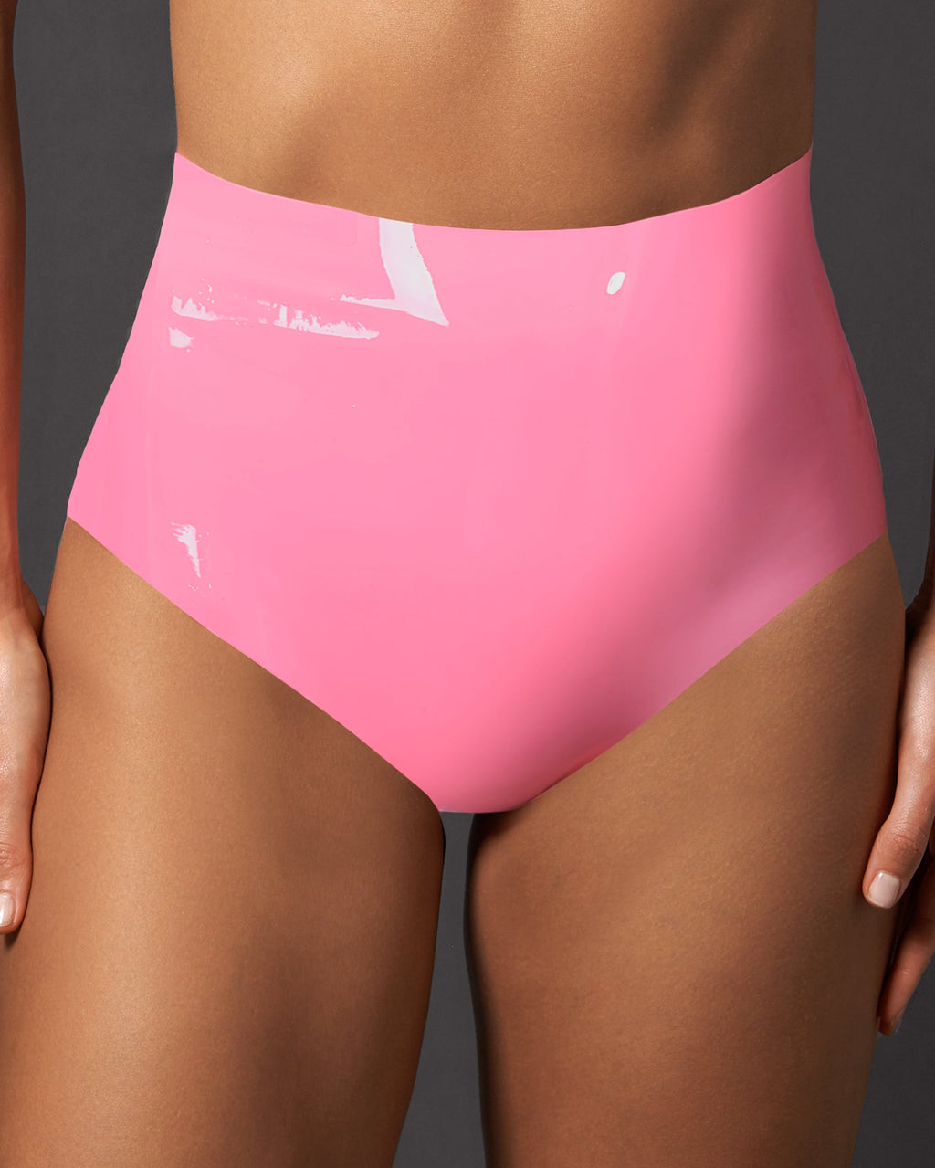 Shorty Taille Haute en Latex Rose Bonbon