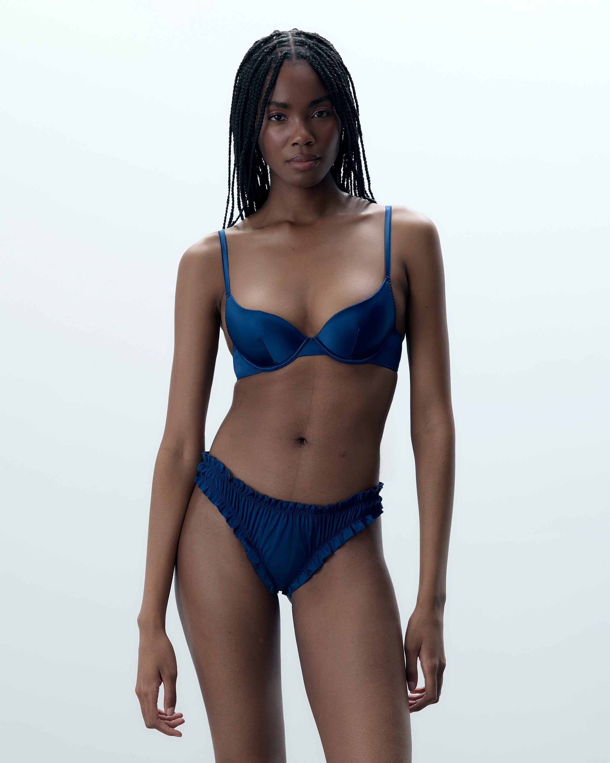 String Verona Cadeau en Satin Bleu Marine